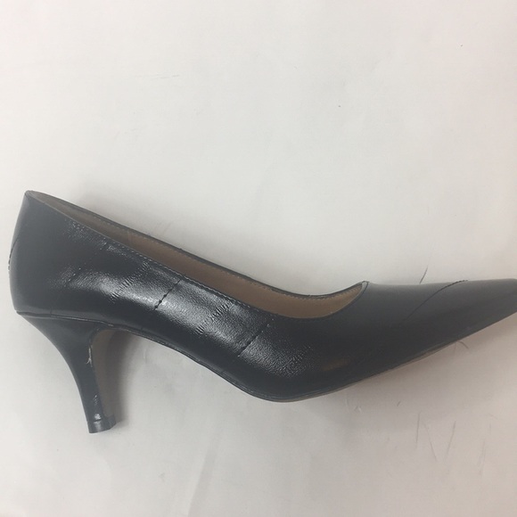 Karen Scott Clancy Black Pumps NIB - Picture 3 of 7